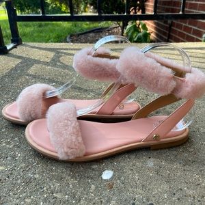 UGG Fluff Springs Anklestrap Sandal 6 Pink Wool